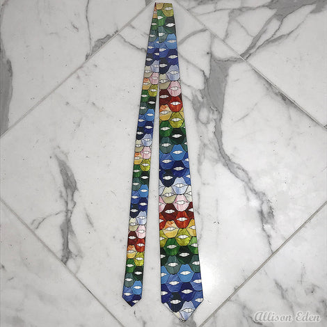 Rainbow Lips Tie